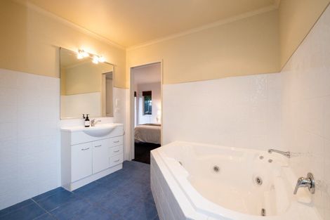 Photo of property in 9a Avenue Road, Greenmeadows, Napier, 4112