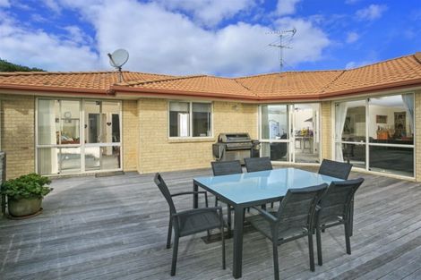 Photo of property in 39 Bluebird Crescent, Unsworth Heights, Auckland, 0632