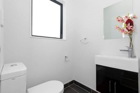 Photo of property in 10 Riroriro Road, Hobsonville, Auckland, 0616