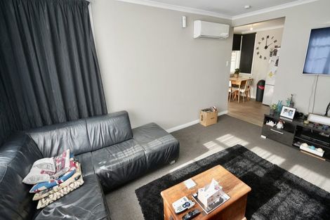 Photo of property in 8 Bristol Crescent, Roslyn, Palmerston North, 4414