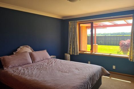 Photo of property in 8 Somerset Lane, Rosedale, Invercargill, 9810