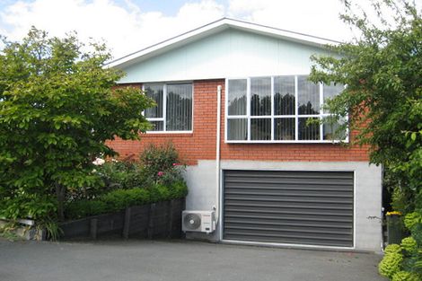 Photo of property in 12 Canberra Place, Redwood, Christchurch, 8051