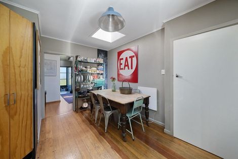 Photo of property in 39 Hudson Street, Island Bay, Wellington, 6023