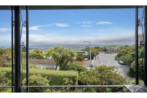 Photo of property in 193 Dyers Pass Road, Cashmere, Christchurch, 8022