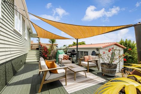 Photo of property in 9 Ambler Avenue, Glen Eden, Auckland, 0602