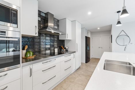 Photo of property in 16 Carrick Place, Mosgiel, 9024