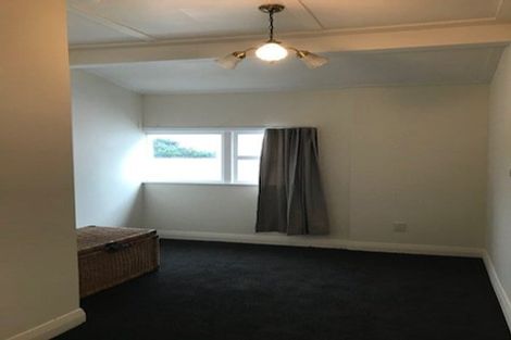 Photo of property in 46 Queens Drive, Lyall Bay, Wellington, 6022