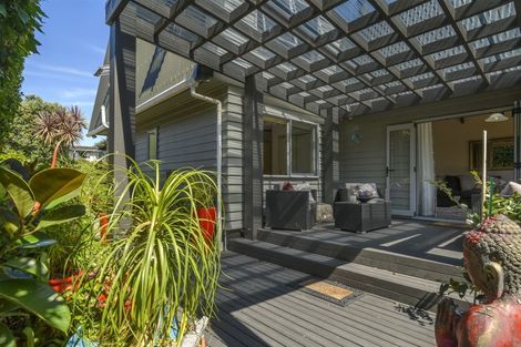 Photo of property in 2 Ely Place, Bethlehem, Tauranga, 3110