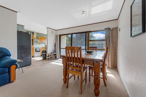 Photo of property in 7a Kirrama Place, Conifer Grove, Takanini, 2112