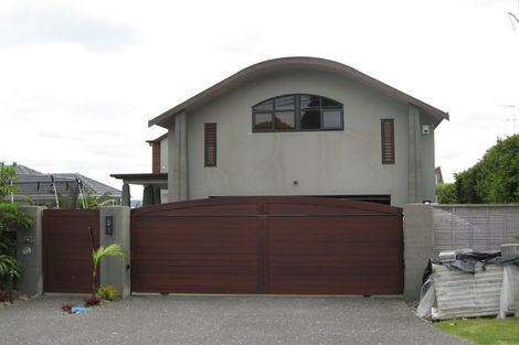 Photo of property in 102 Tindalls Bay Road, Tindalls Beach, Whangaparaoa, 0930