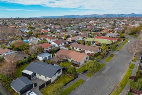 Photo of property in 2/44 Chipping Lane, Redwood, Christchurch, 8051