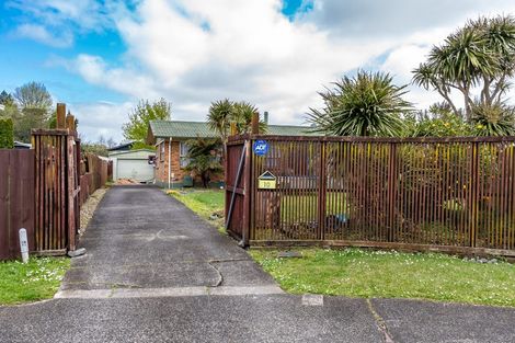 Photo of property in 10 Marion Place, Deanwell, Hamilton, 3206