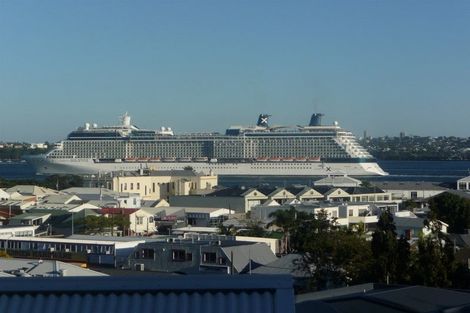 Photo of property in 2/9 Calliope Road, Devonport, Auckland, 0624