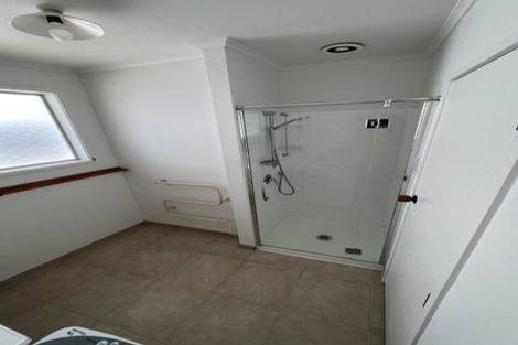 Photo of property in 27 Halberg Street, Glenfield, Auckland, 0629