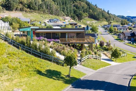 Photo of property in 2 Bell Bird Rise, Picton, 7220