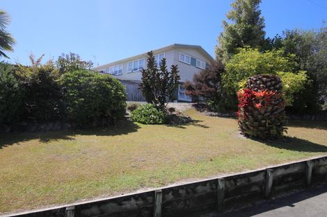 Photo of property in 31 Yorke Road, Haruru, 0204
