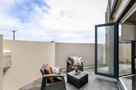 Photo of property in 2-6 Hamblyn Street, Strandon, New Plymouth, 4312