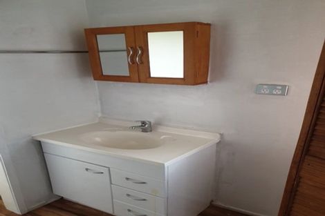 Photo of property in 94 Clevedon Road, Papakura, 2110