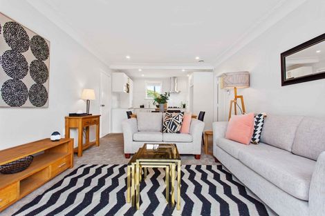 Photo of property in 3/142a Great South Road, Manurewa, Auckland, 2102