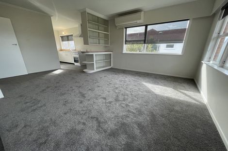 Photo of property in 222 Te Atatu Road, Te Atatu South, Auckland, 0610