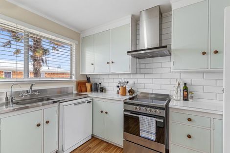 Photo of property in 31 Poaka Avenue, Dinsdale, Hamilton, 3204