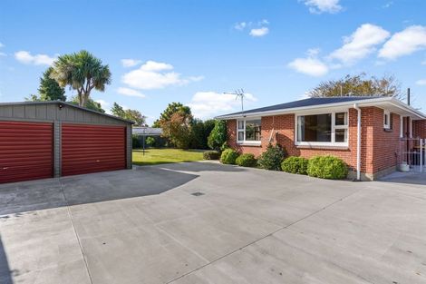 Photo of property in 16 Adams Place, Woolston, Christchurch, 8023