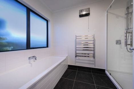 Photo of property in 5 Nancy Lane, Wanaka, 9305