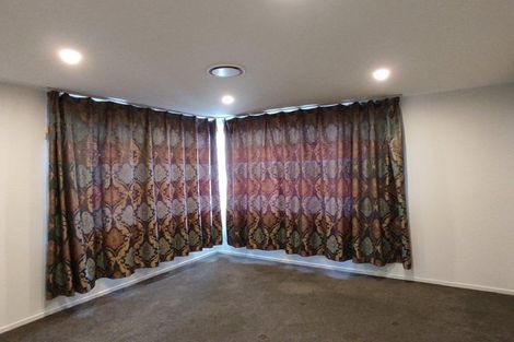 Photo of property in 19 Moki Place, Long Bay, Auckland, 0630