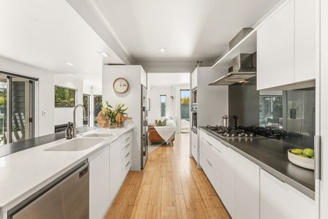 Photo of property in 4a Campbell Road, Mount Maunganui, 3116
