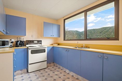 Photo of property in 8 Morepork Lane, Waipori Falls, Outram, 9073