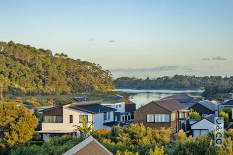 Photo of property in 8 Tauwaka Crescent, Riverhead, 0820