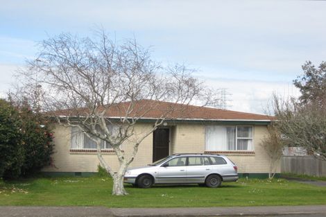 Photo of property in 32 Tarahua Road, Vogeltown, New Plymouth, 4310