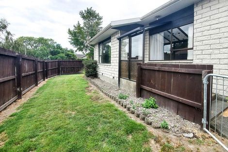 Photo of property in 1/19 Wakelin Place, Redwood, Christchurch, 8051