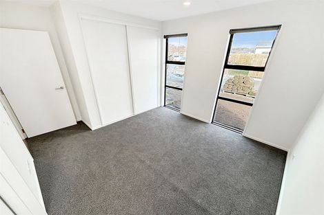 Photo of property in 2 Riroriro Lane, Halswell, Christchurch, 8025