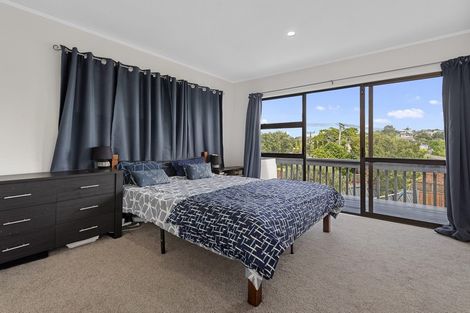 Photo of property in 2/283 Glenfield Road, Glenfield, Auckland, 0629