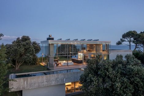 Photo of property in 76 Cliff Road, Torbay, Auckland, 0630