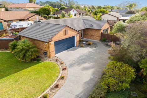 Photo of property in 15 Graven Court, Henderson, Auckland, 0612