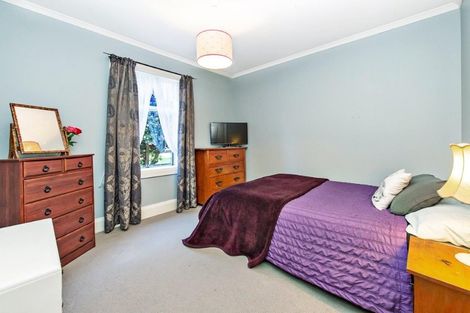 Photo of property in 16 Brook Street, Southbridge, 7602