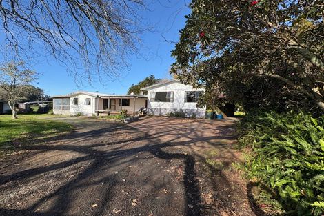 Photo of property in 240 Riverhead Road, Kumeu, 0892