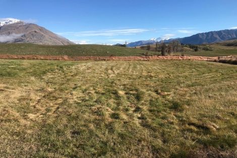 Photo of property in 37 Cunninghams Drive, Jacks Point, Queenstown, 9371