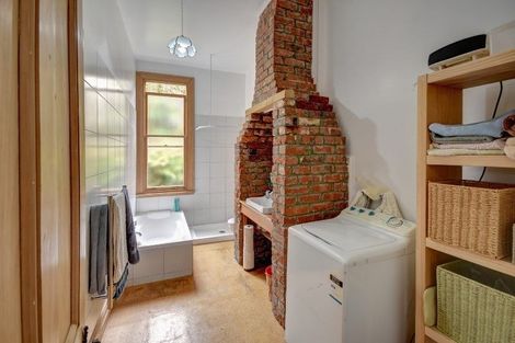 Photo of property in 1 Seddon Street, Ravensbourne, Dunedin, 9022