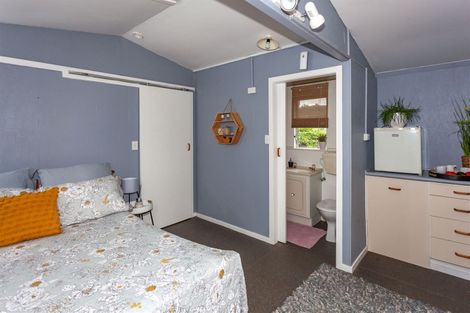 Photo of property in 2 Ridge Road, Tairua, 3508