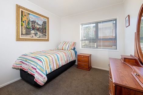 Photo of property in 1/7 Whitby Crescent, Mairangi Bay, Auckland, 0630