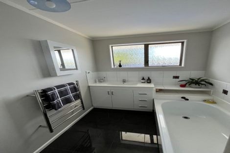 Photo of property in 4 Dove Place, Westbrook, Palmerston North, 4412