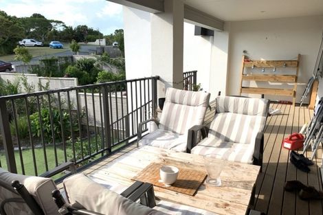 Photo of property in 3c Melia Place, Stanmore Bay, Whangaparaoa, 0932