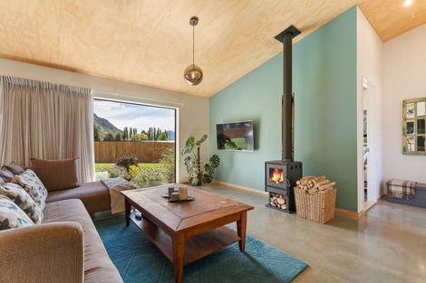 Photo of property in 5 Lakefield Close, Kingston, Athol, 9793