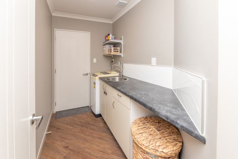 Photo of property in 7 Dundee Close, Darfield, 7510