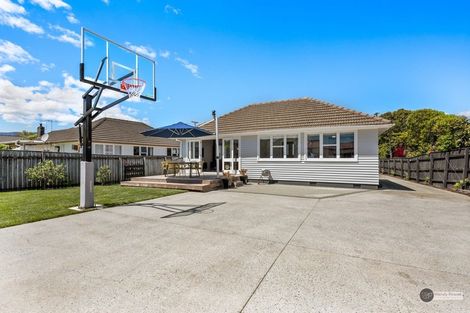 Photo of property in 76 Shakespeare Avenue, Trentham, Upper Hutt, 5018