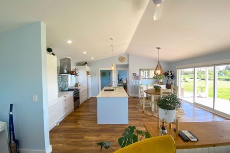 Photo of property in 35 Sears Road, Meeanee, Napier, 4183