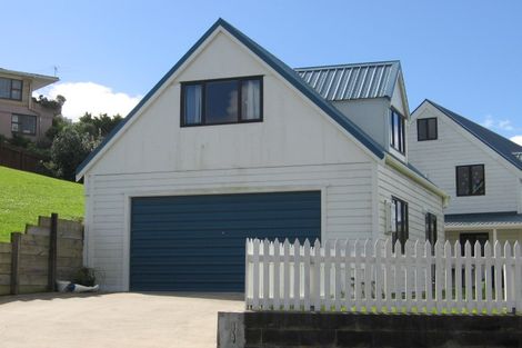 Photo of property in 60 Du Fresne Place, Russell, 0202